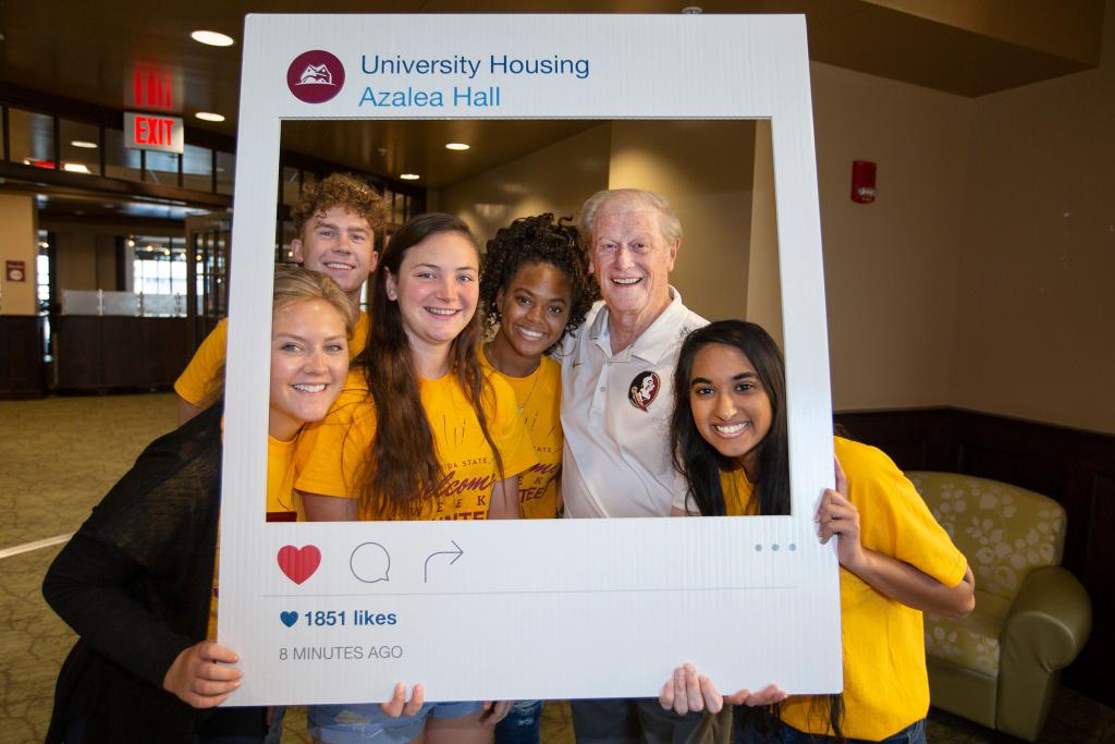 President Thrasher welcomes Azalea Hall students during residence hall move-in on Aug. 23, 2019.